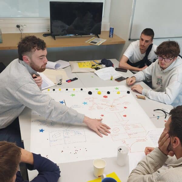 Construction durable et connectée : pari relevé lors du hackathon « Building the Future » !