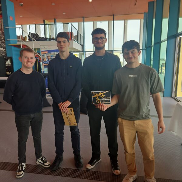 Intelligence artificielle et BTP : des étudiants à CESI récompensés lors d’un concours d’innovation à La Rochelle